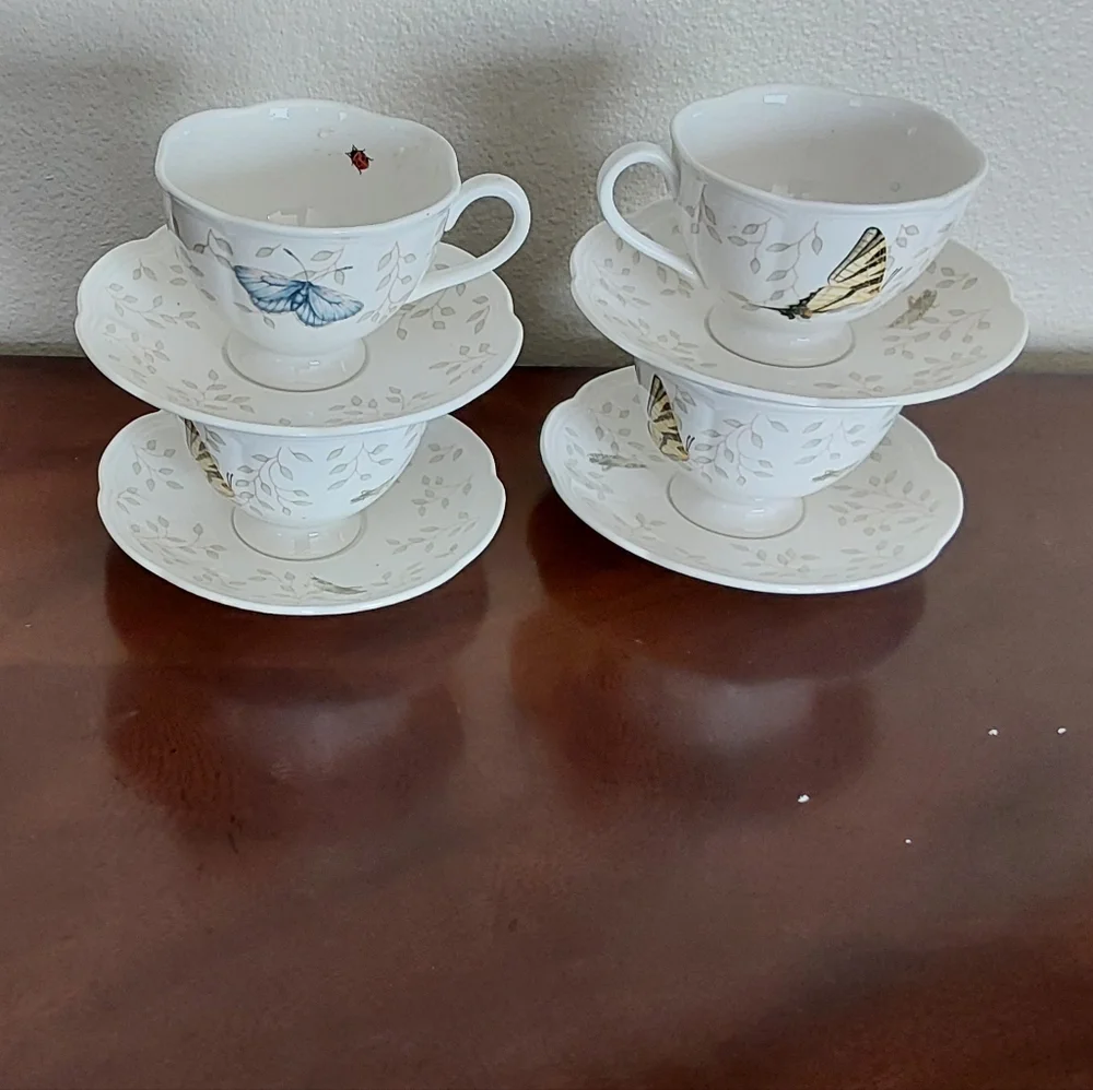 Lenox‎ Floral Butterfly Meadow Teacup and Saucer Set Of 4